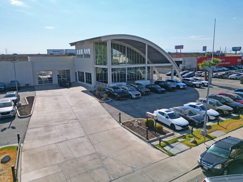 More Photos Of 4500 Rudnick Ct, Bakersfield Auto Dealership For Lease