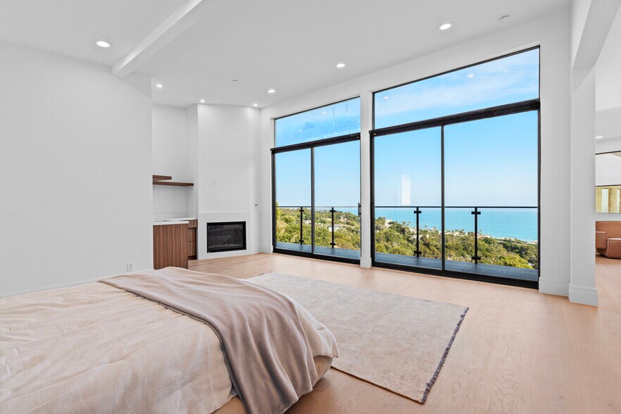 More Photos Of 6380 Meadows Ct, Malibu Rehabilitation Center For Lease