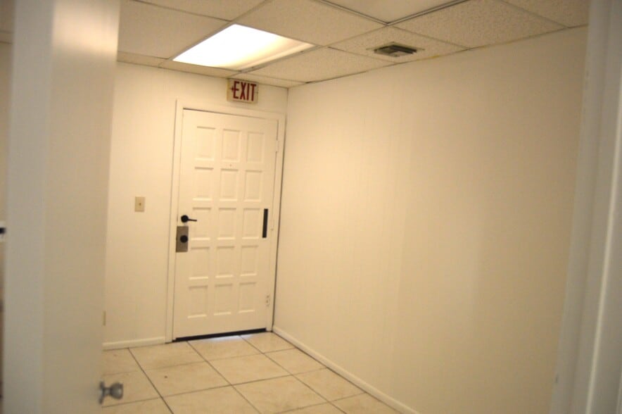 More Photos Of 2331 N State Road 7, Lauderhill Office For Sale