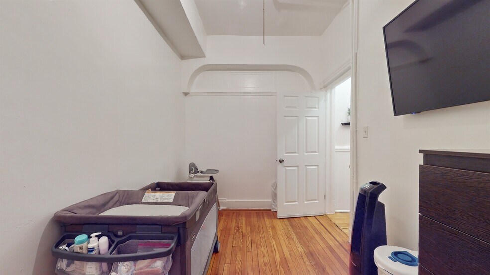 More Photos Of 603 11th St, Union City Apartments For Sale