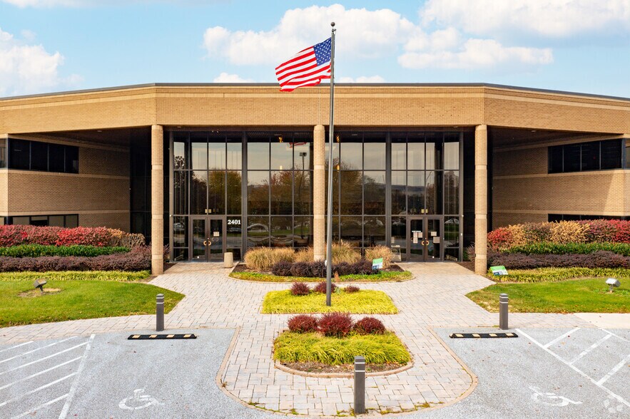 More Photos Of 2401 Pleasant Valley Rd, York Office For Lease