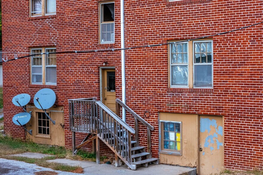 More Photos Of 148 Park Ln, Saint Joseph Apartments For Sale