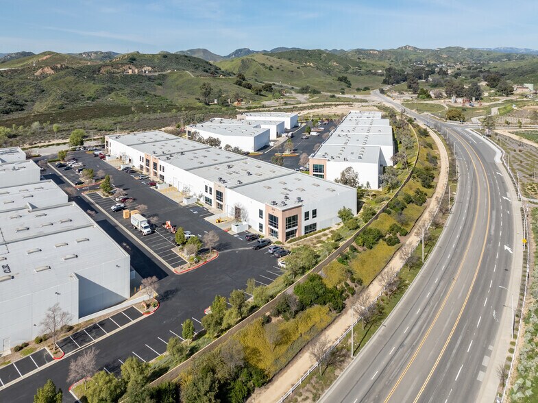More Photos Of 28751 Industry Dr, Valencia Warehouse For Lease