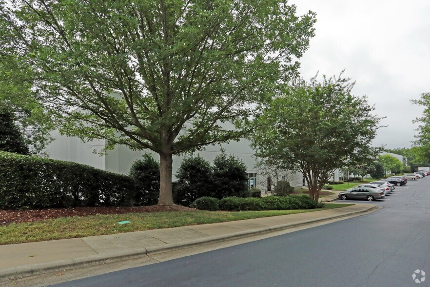More Photos Of 9200 Globe Center Dr, Morrisville Unknown For Lease