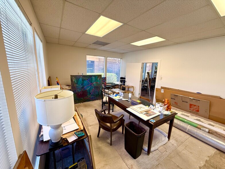 More Photos Of 8850 Business Park Dr, Austin Office For Sale