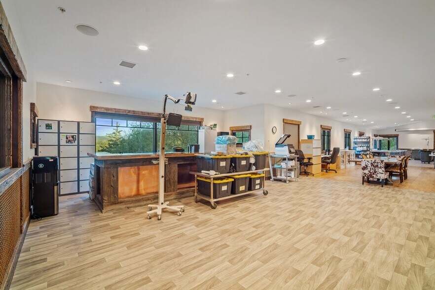 More Photos Of 5373 Highway 224, Park City Medical For Sale