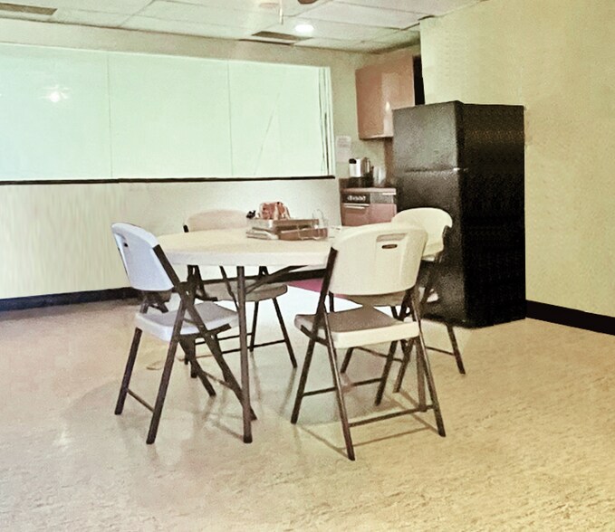 More Photos Of 485 Beale St, Memphis Office For Sale