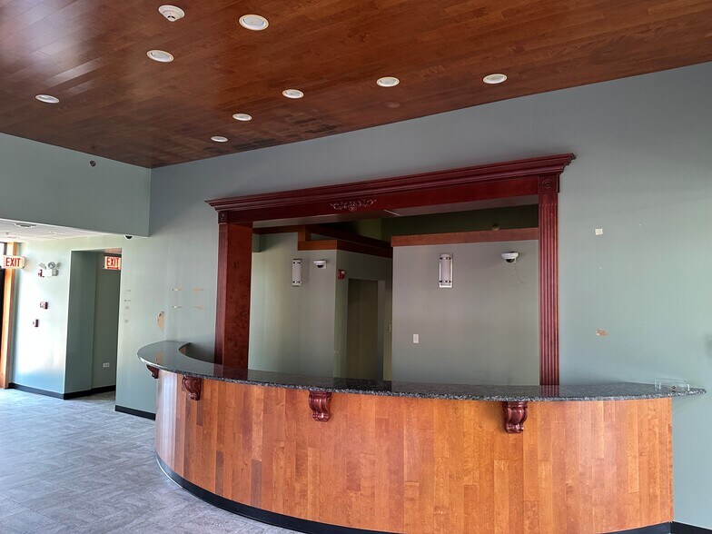 More Photos Of 5630 111th St, Chicago Ridge Medical For Lease