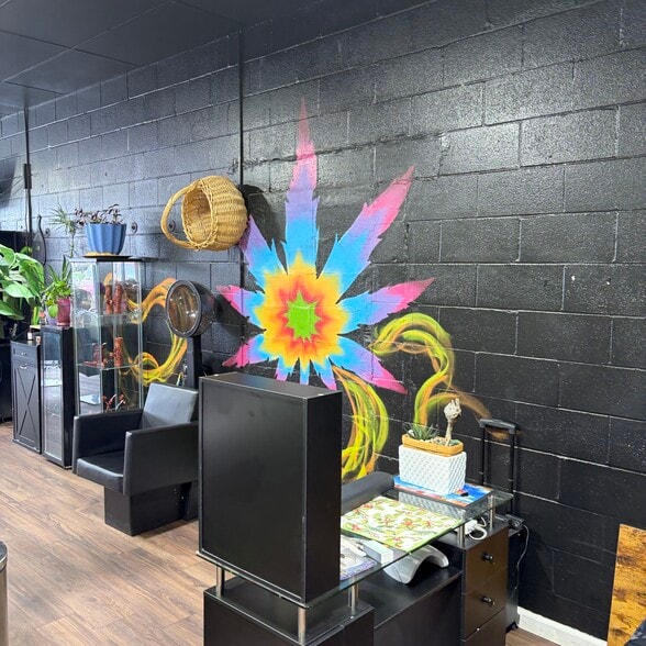 More Photos Of 6124-6150 W 25th St, Indianapolis Unknown For Lease