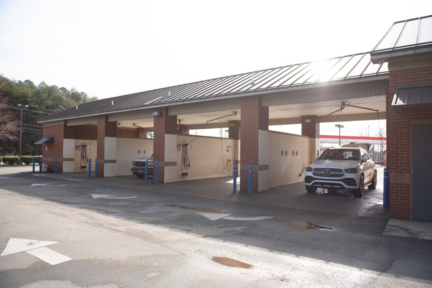 More Photos Of 3425 N Main St, High Point Carwash For Sale