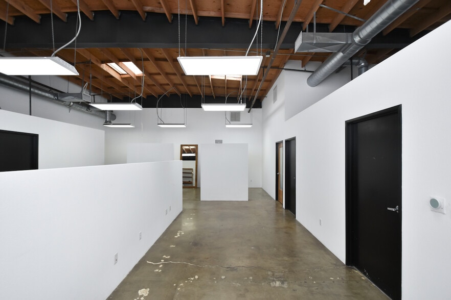 More Photos Of 1738-1740 Cordova St, Los Angeles Showroom For Lease