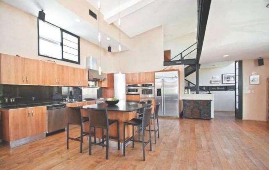 More Photos Of 2100 Abbot Kinney Blvd, Venice Office For Lease