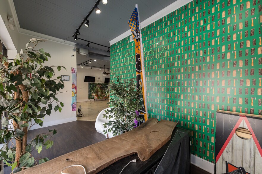 More Photos Of 106-108 N Church St, Thomaston Storefront For Sale