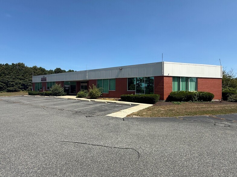 Primary Photo Of 1 Technology Park Dr, Bourne Medical For Lease