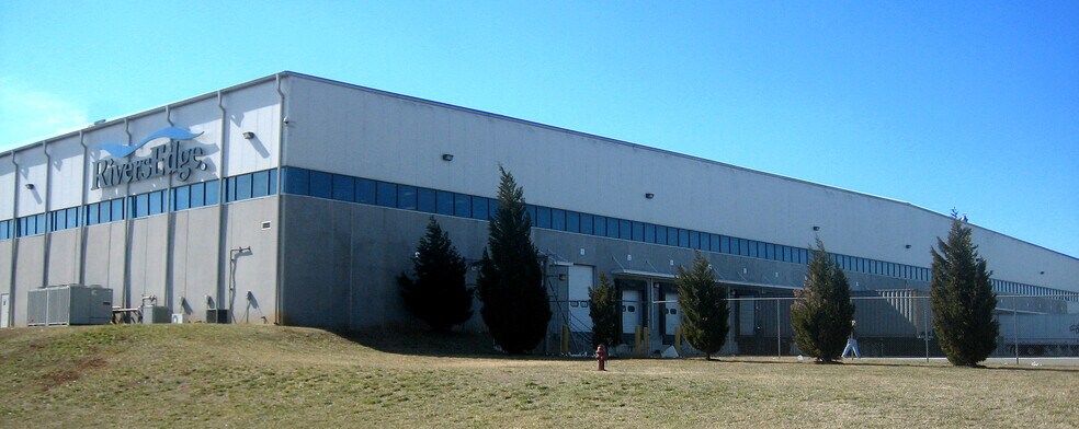 More Photos Of 314 Jefferson Ridge Pky, Lynchburg Distribution For Lease