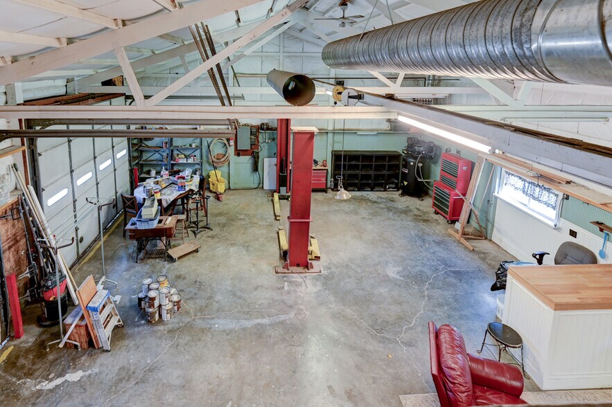More Photos Of 355 Trackside Dr, Peculiar Warehouse For Sale