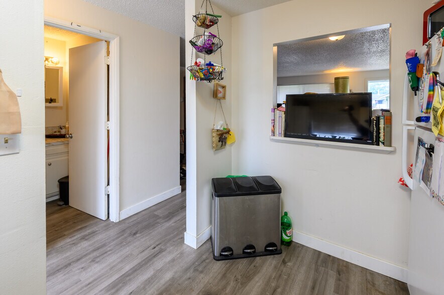More Photos Of 2125 SW Xero Ln, Redmond Apartments For Sale