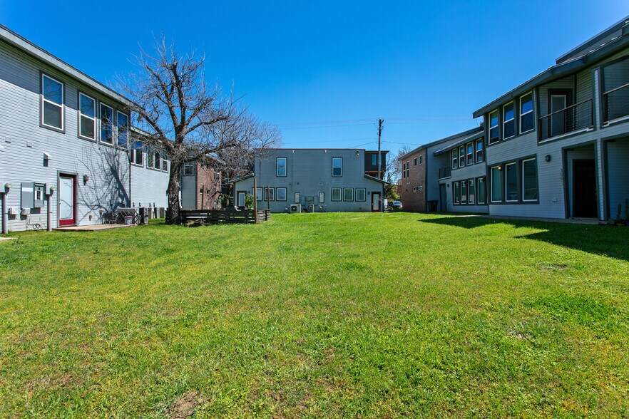 More Photos Of 300 N Parker Ave, Bryan Apartments For Sale