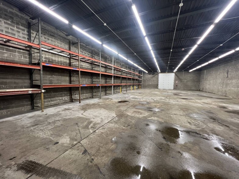 More Photos Of 159 Temple St, Nashua Warehouse For Lease