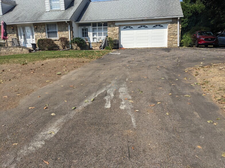 More Photos Of 1000 Old York Rd, Abington Office Residential For Sale