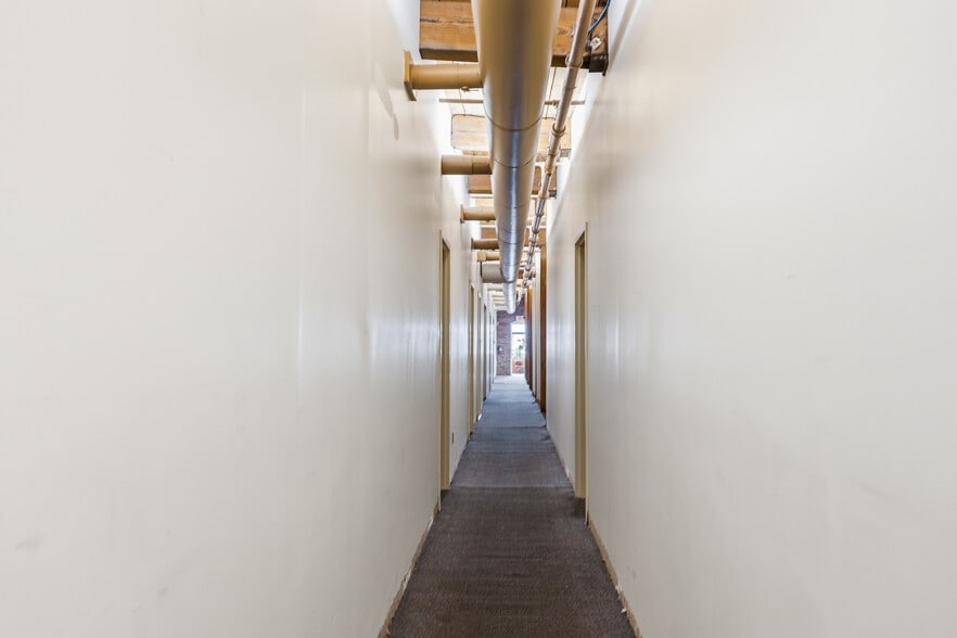 More Photos Of 103 Roxbury St, Keene Office For Sale