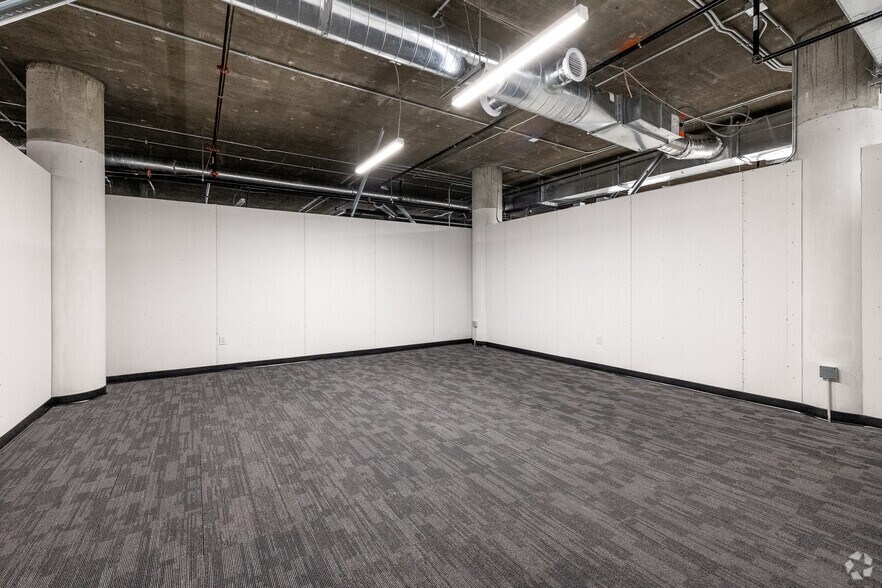 More Photos Of 204 12th St, Des Moines Coworking Space