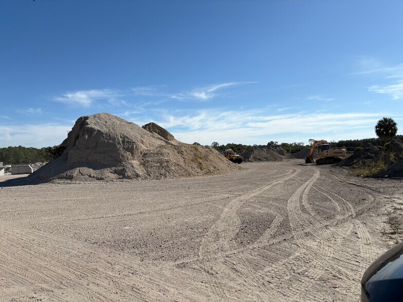 More Photos Of 4740 Kenilworth Blvd, Sebring Land For Sale