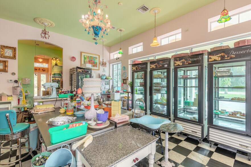 More Photos Of 197 E Church St, Deland General Retail For Sale