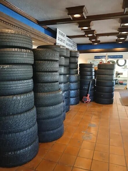 More Photos Of 621 S Sheridan Rd, Tulsa Service Station For Sale