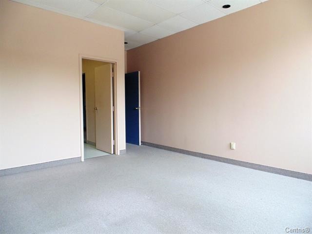More Photos Of 6490-6498 Rue Beaubien E, Montréal Storefront Retail Office For Lease