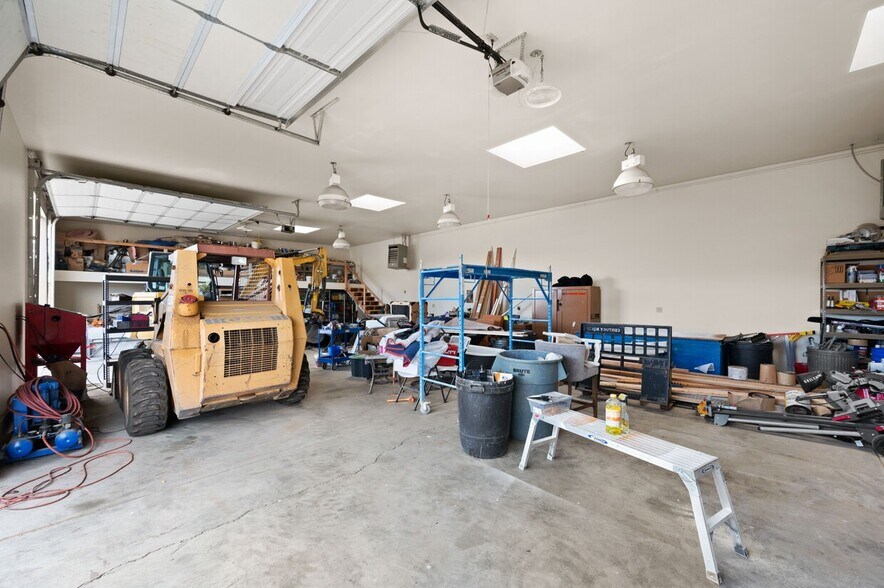 More Photos Of 5959 S Stratler St, Murray Industrial For Sale