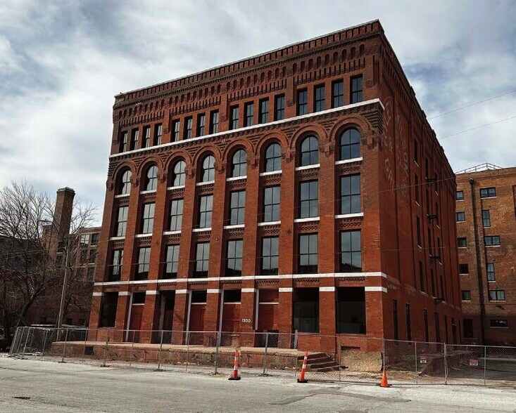 Primary Photo Of 1500 St Louis Ave, Kansas City Apartments For Sale