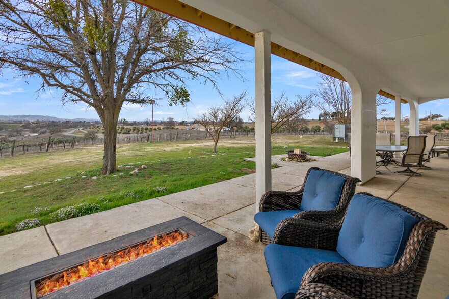 More Photos Of 4295 Union Rd, Paso Robles Winery Vineyard For Sale