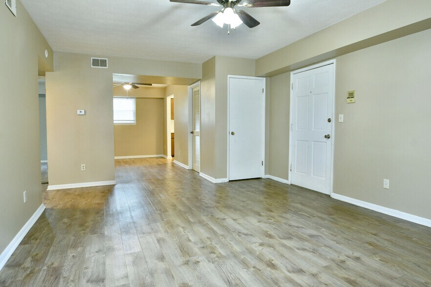 More Photos Of 203-205 Churchill Hubbard Rd, Youngstown Apartments For Sale