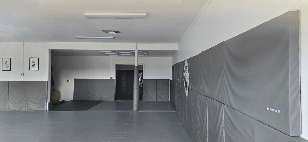 More Photos Of 12702 N Sanders Rd, Marana General Retail For Sale