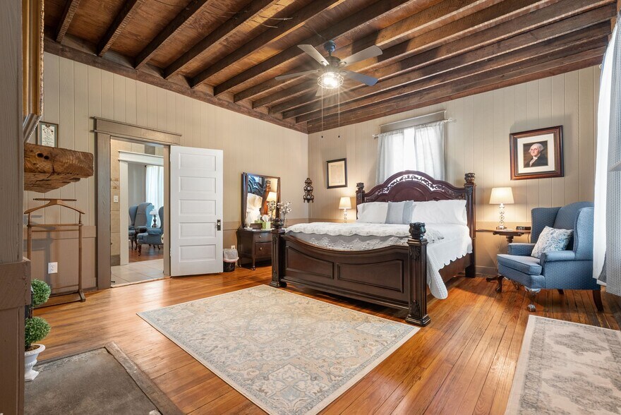 More Photos Of 207 W 2nd Ave, Easley Hospitality For Sale