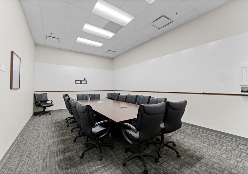 More Photos Of 116 Exmore Rd, Mooresville Office For Lease