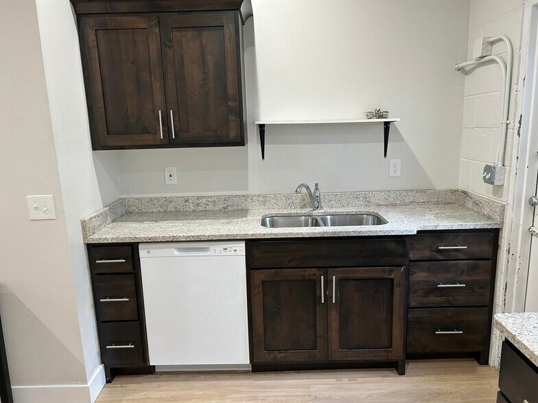 More Photos Of 612 N Arthur Ave, Pocatello Apartments For Sale