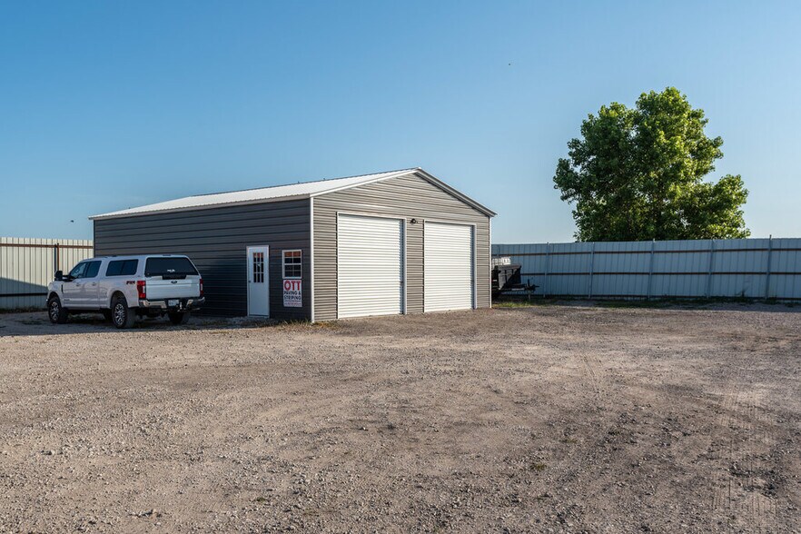 More Photos Of 3901 S Highway 287, Waxahachie Research And Development For Sale