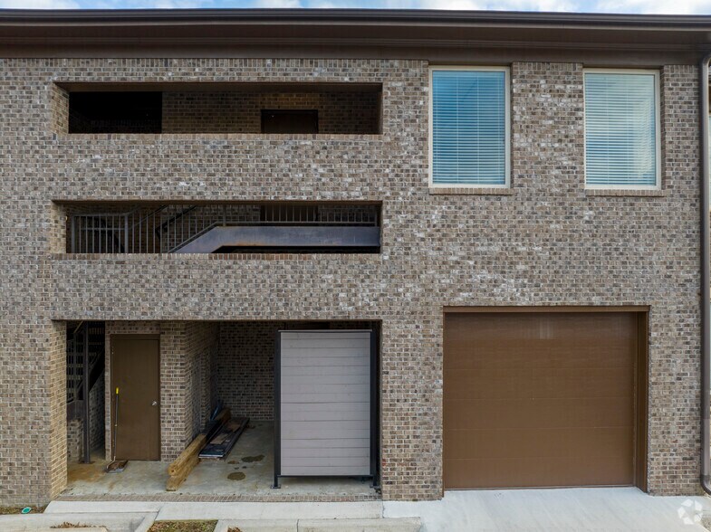 More Photos Of 4025 Pepperwood Cir, Huntsville Office Residential For Lease