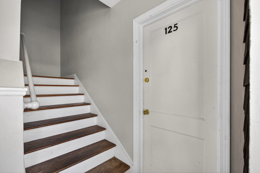 More Photos Of 123 Margaret St, Neptune Beach Multifamily For Sale