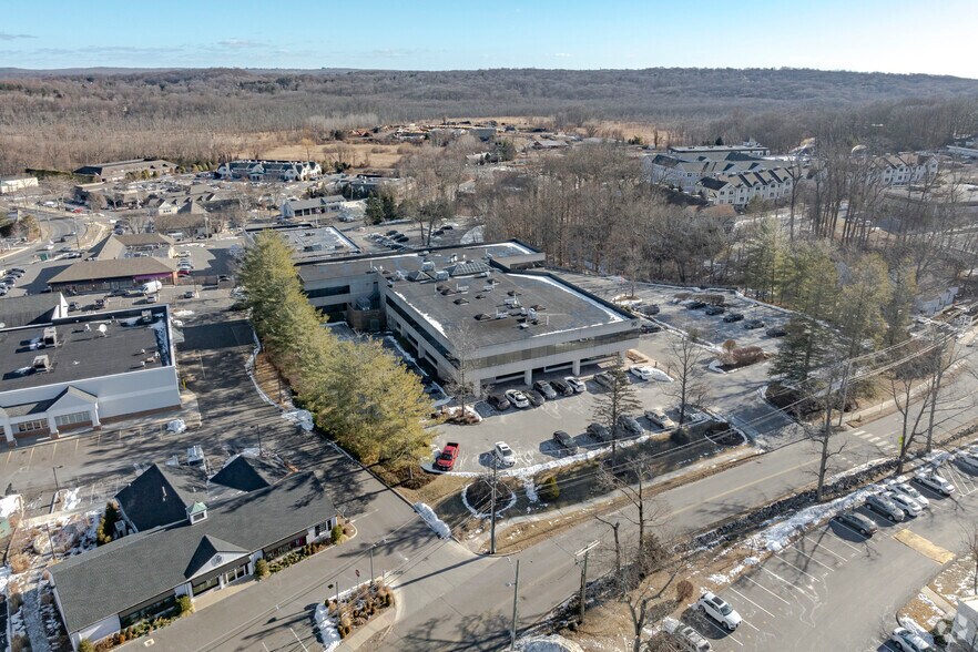 More Photos Of 90 Grove St, Ridgefield Medical For Lease