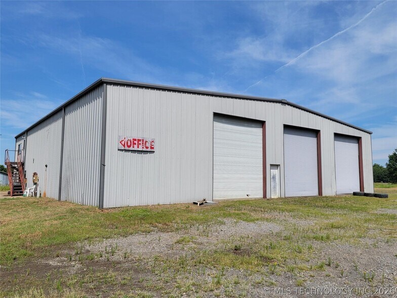 Primary Photo Of 209 Highway 128 Hwy, Heavener Service For Sale