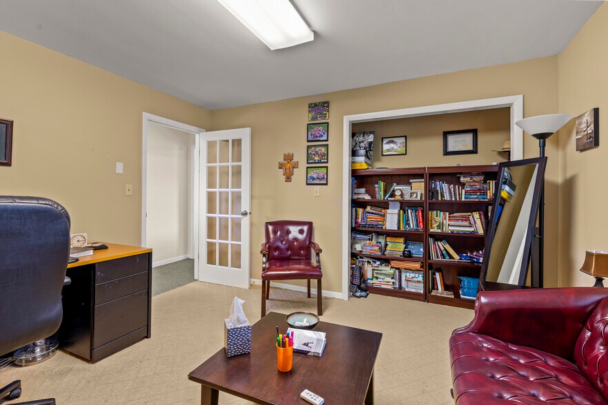 More Photos Of 4901 Central College Rd, Westerville Office Residential For Sale