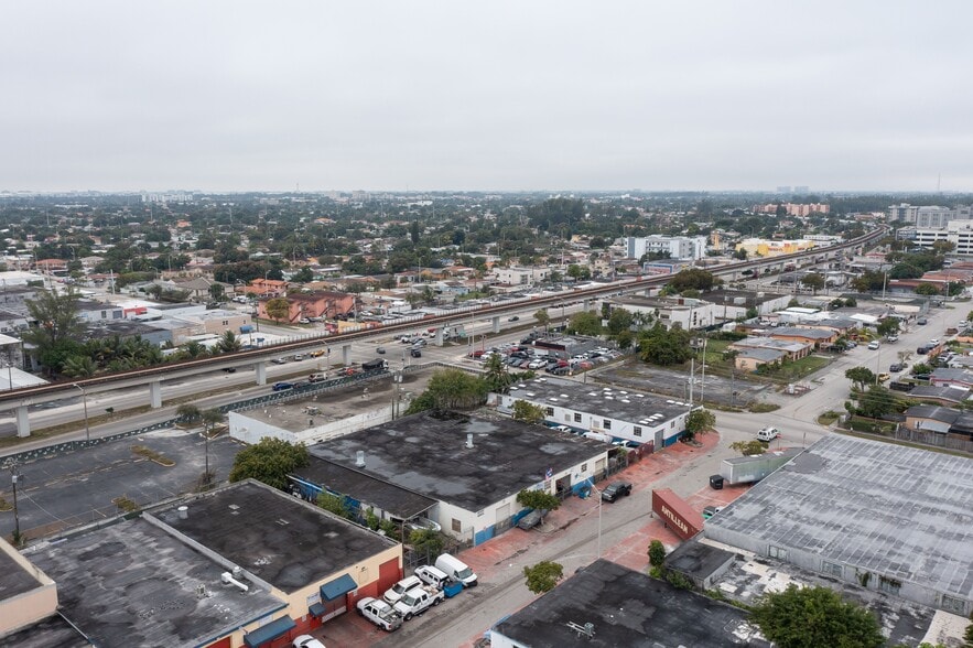 More Photos Of 1040 E 26th St, Hialeah Warehouse For Sale