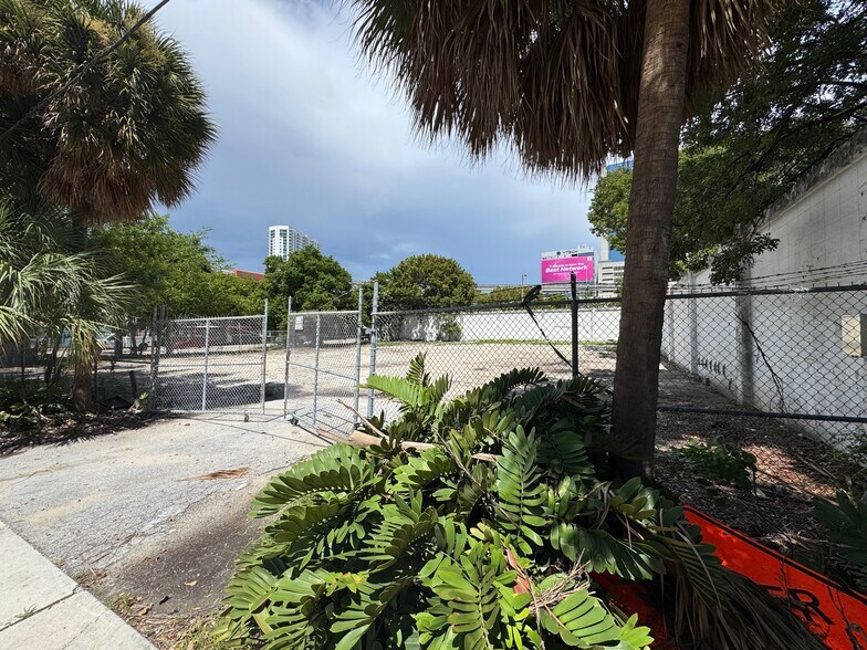 Primary Photo Of 201 SW 2nd Ave, Miami Land For Lease