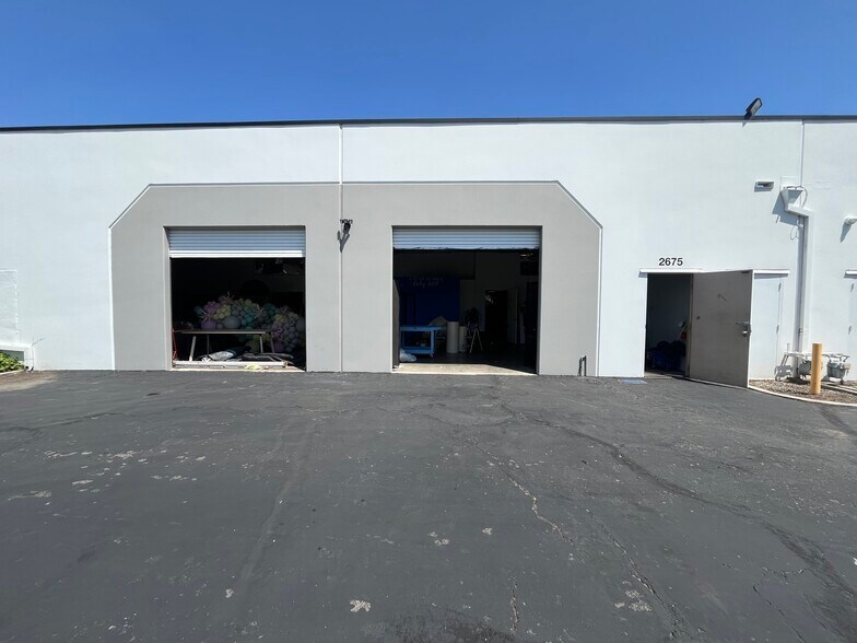 More Photos Of 2651-2675 Saturn St, Brea Light Distribution For Lease