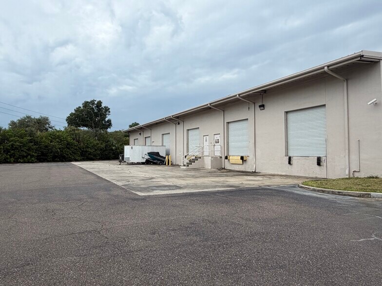 More Photos Of 15201 Roosevelt Blvd, Clearwater Unknown For Lease
