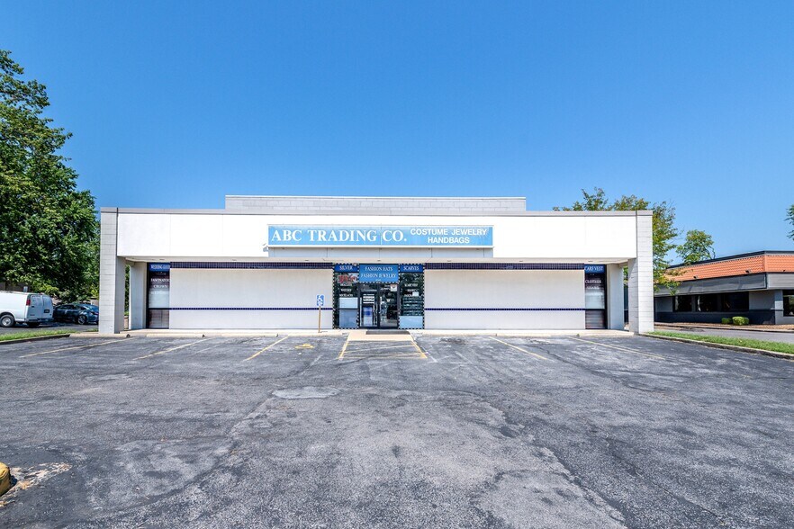 More Photos Of 9345 Olive Blvd, Saint Louis General Retail For Sale