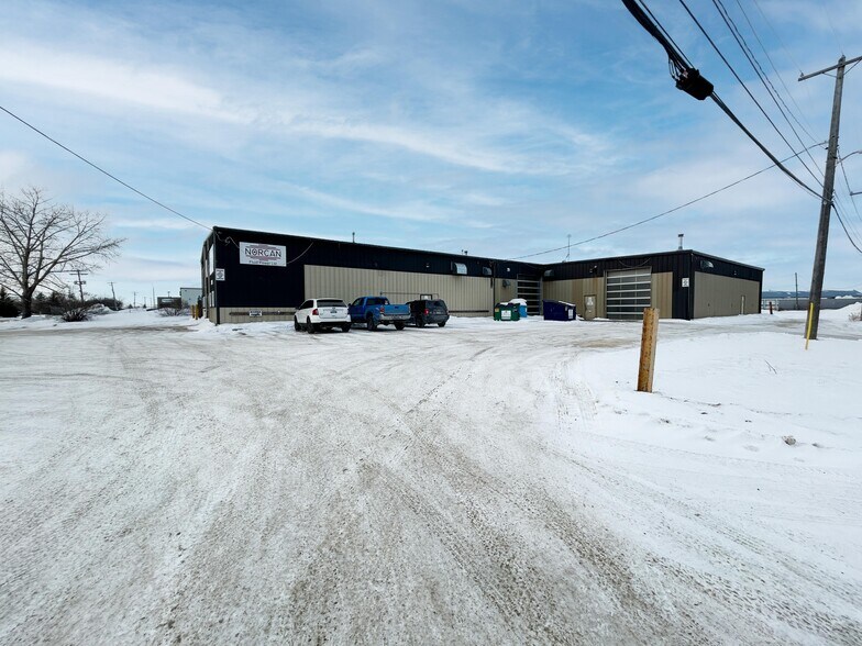 More Photos Of 2309 Logan Av, Winnipeg Warehouse For Sale